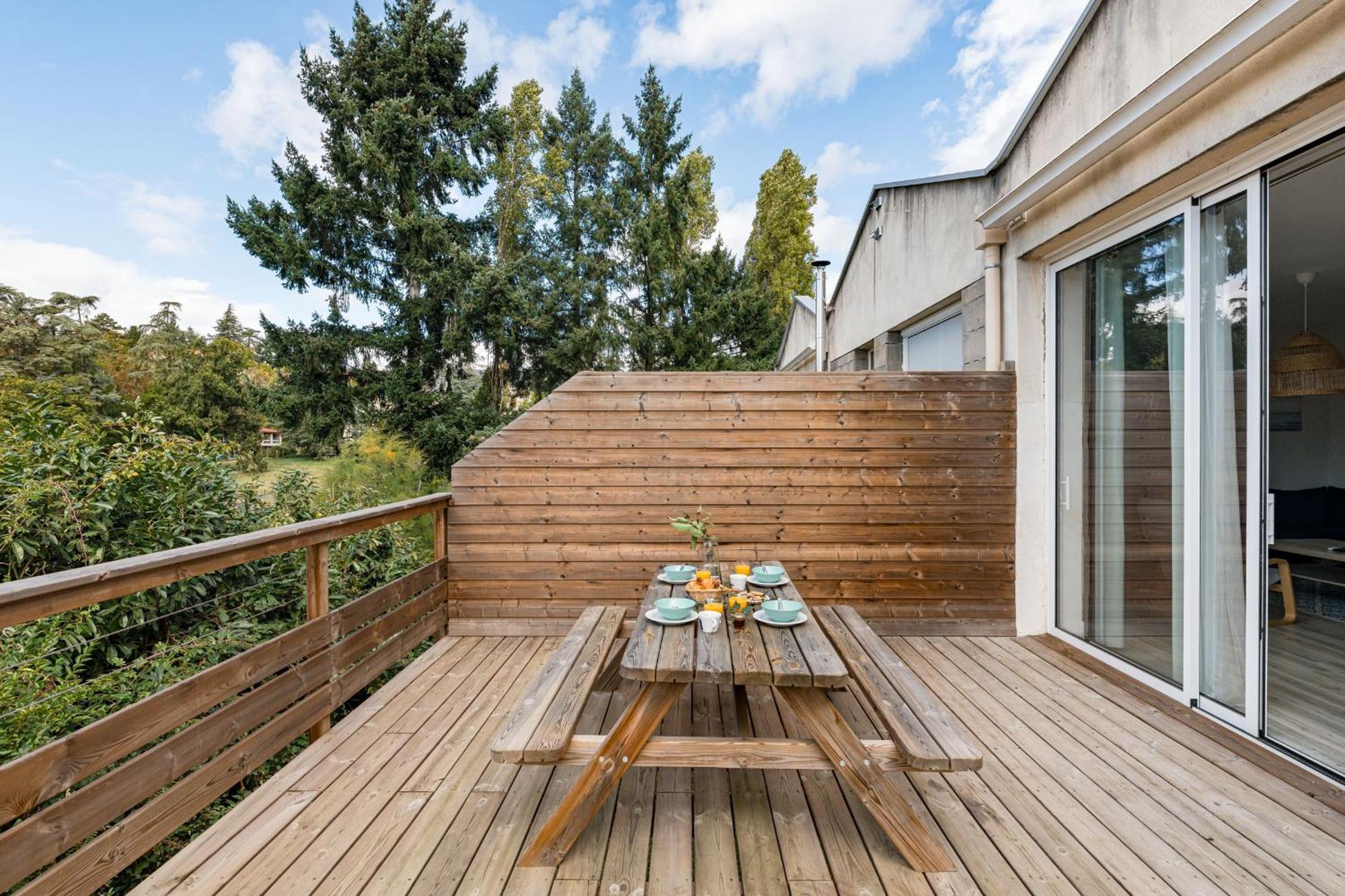Apartamento Ecureuil - Charme Et Standing A Saint Galmier Exterior foto